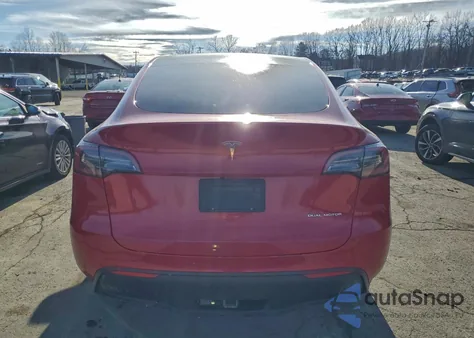 2021 Tesla Model Y z USA, uszkodzony, nr VIN 5YJYGDEE7MF300152